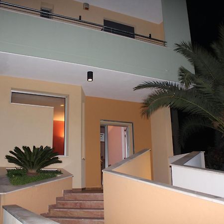 אלציו B&B Via Gallipoli מראה חיצוני תמונה